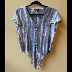 COPY - ‼️FINAL PRICE‼️ Sim & Sam Size M Blue Tie Dye Button Down Crop Top